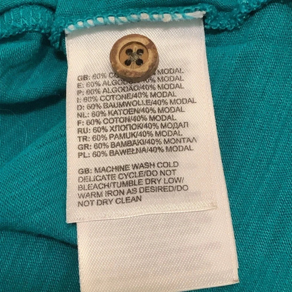 THE NORTH FACE Cap Sleeve Button on Shoulders‎ Shirt in Teal - Picture 8 of 8